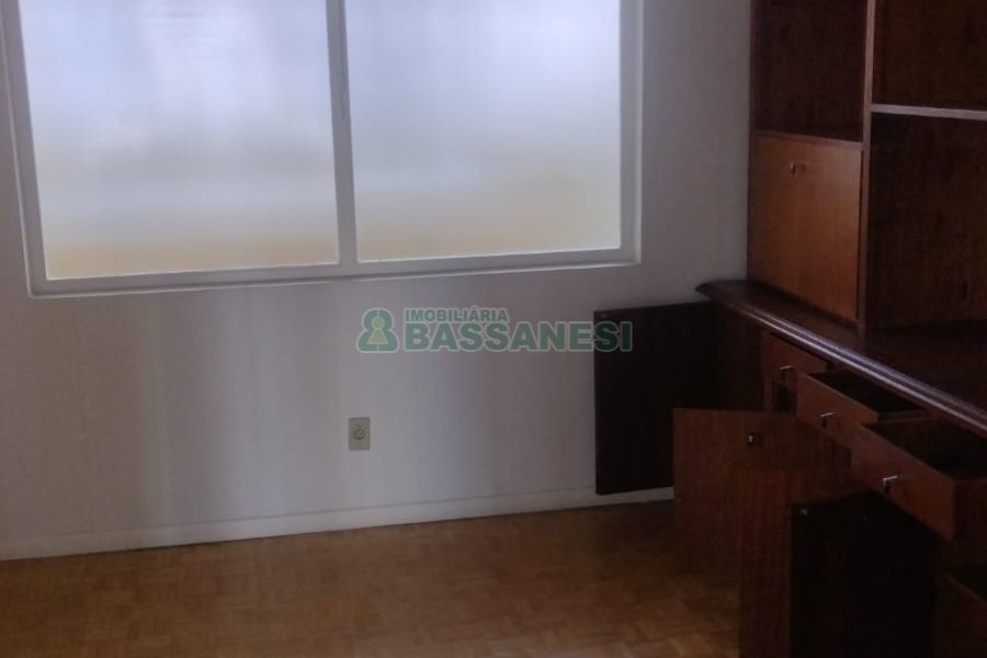 Apartamento com 190m², 3 dormitórios, 2 vagas, no bairro Centro em Caxias do Sul para Comprar