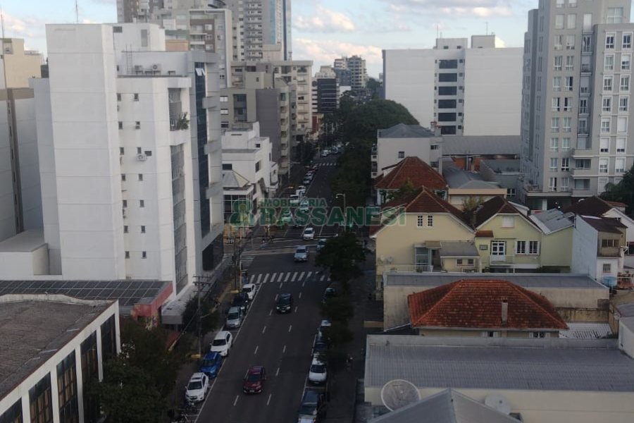 Apartamento com 190m², 3 dormitórios, 2 vagas, no bairro Centro em Caxias do Sul para Comprar