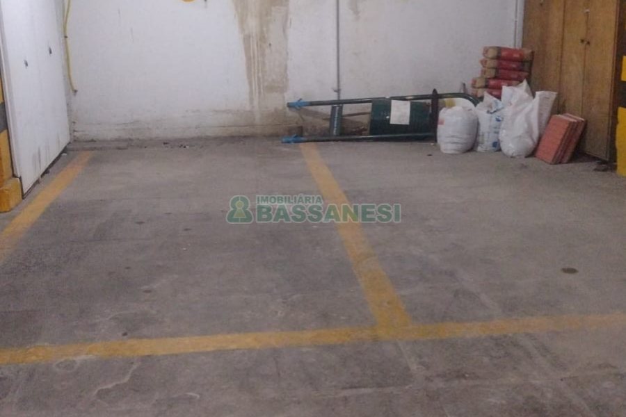 Apartamento com 190m², 3 dormitórios, 2 vagas, no bairro Centro em Caxias do Sul para Comprar