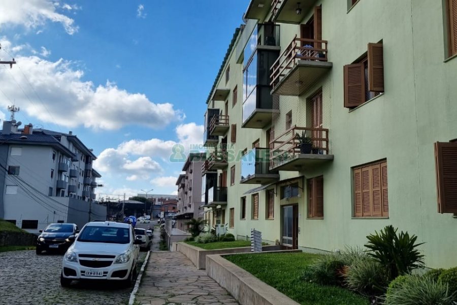 Apartamento com 83m², 3 dormitórios, 1 vaga, no bairro São Ciro em Caxias do Sul para Comprar