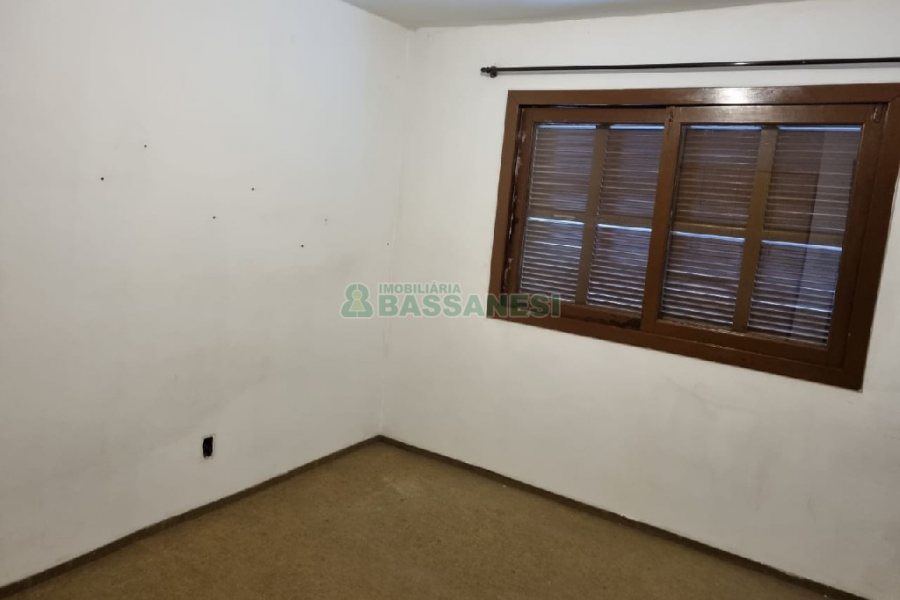 Apartamento com 83m², 3 dormitórios, 1 vaga, no bairro São Ciro em Caxias do Sul para Comprar
