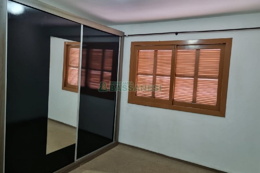 Apartamento com 83m², 3 dormitórios, 1 vaga, no bairro São Ciro em Caxias do Sul para Comprar