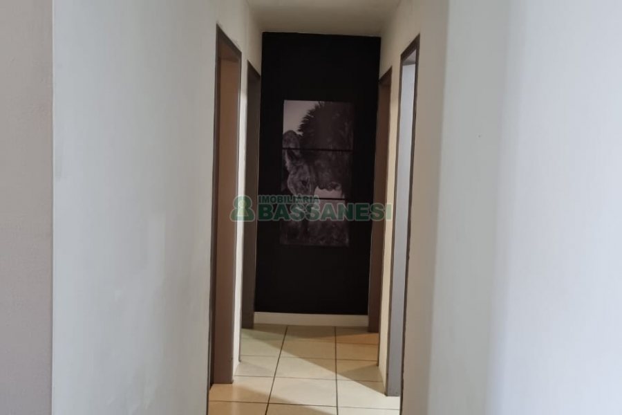 Apartamento com 83m², 3 dormitórios, 1 vaga, no bairro São Ciro em Caxias do Sul para Comprar