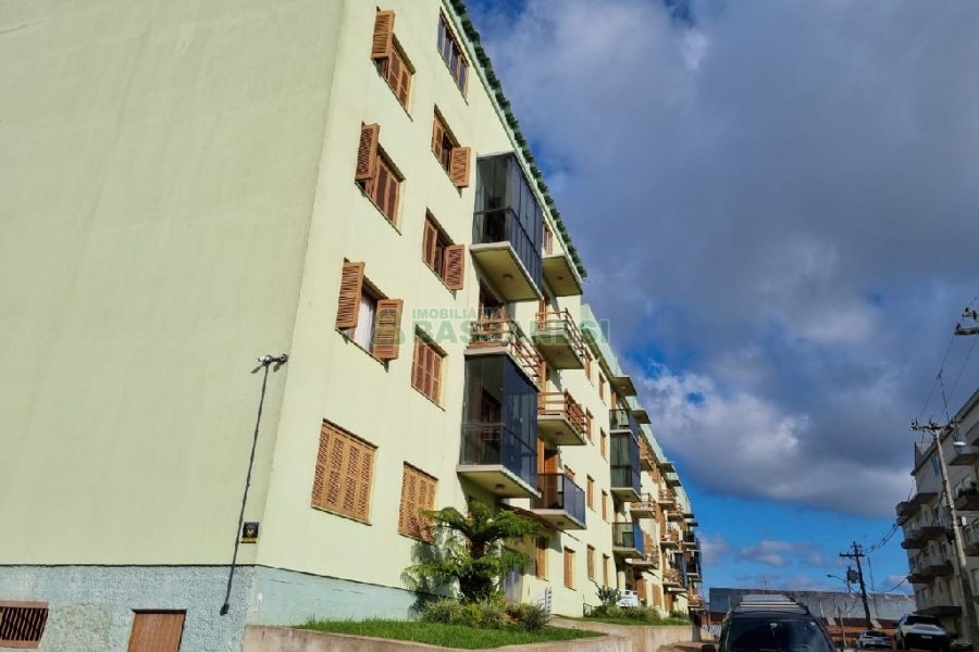 Apartamento com 83m², 3 dormitórios, 1 vaga, no bairro São Ciro em Caxias do Sul para Comprar