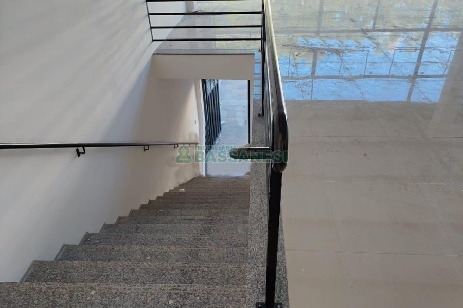 Sala com 150m², no bairro São Victor COHAB em Caxias do Sul para Alugar