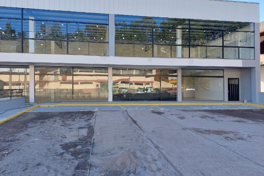 Sala com 150m², no bairro São Victor COHAB em Caxias do Sul para Alugar
