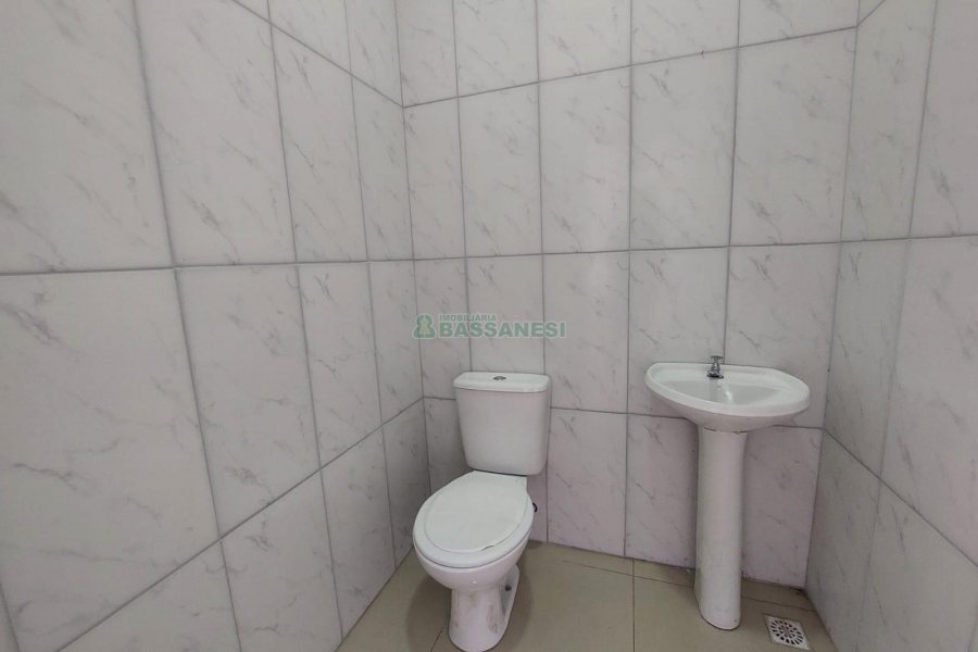 Sala com 150m², no bairro São Victor COHAB em Caxias do Sul para Alugar