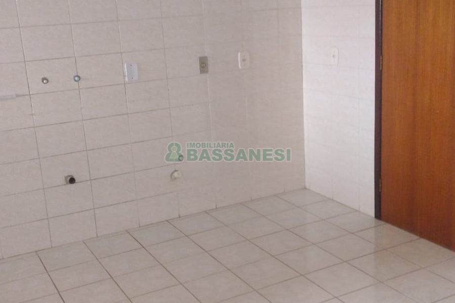 Apartamento com 103m², 3 dormitórios, 1 vaga, no bairro São José em Caxias do Sul para Comprar