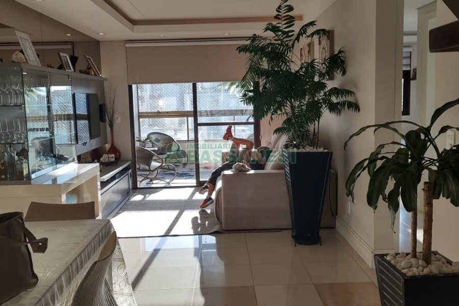 Apartamento com 129m², 3 dormitórios, 2 vagas, no bairro Lourdes em Caxias do Sul para Comprar