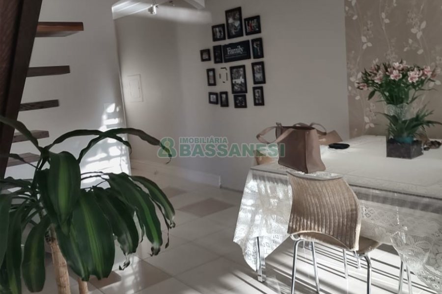 Apartamento com 129m², 3 dormitórios, 2 vagas, no bairro Lourdes em Caxias do Sul para Comprar