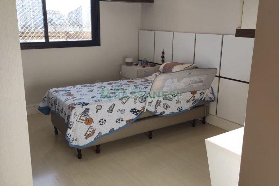 Apartamento com 129m², 3 dormitórios, 2 vagas, no bairro Lourdes em Caxias do Sul para Comprar