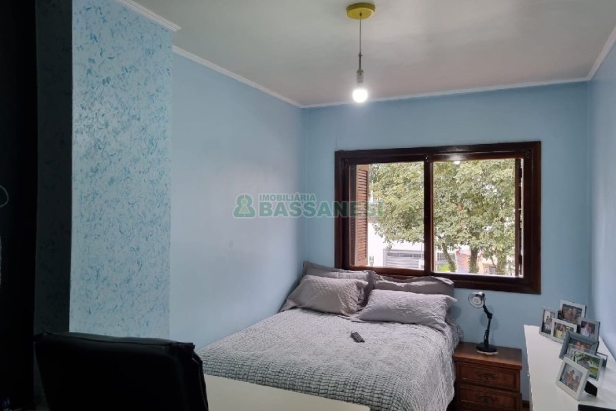 Casa com 229m², 3 dormitórios, 1 vaga, no bairro Cinqüentenário em Caxias do Sul para Comprar