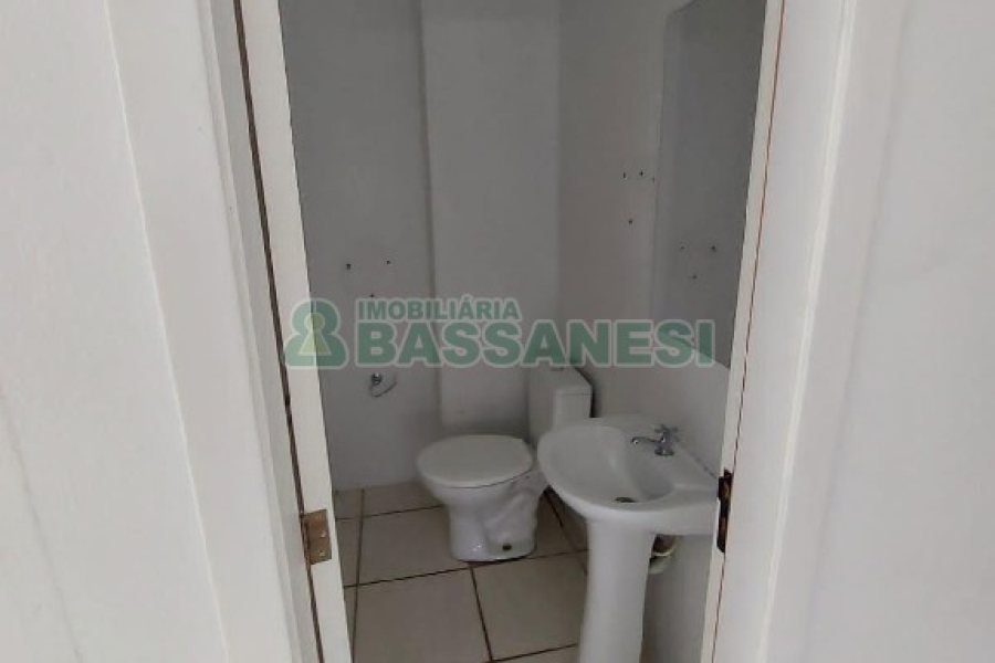 Loja com 600m², no bairro São Pelegrino em Caxias do Sul para Alugar