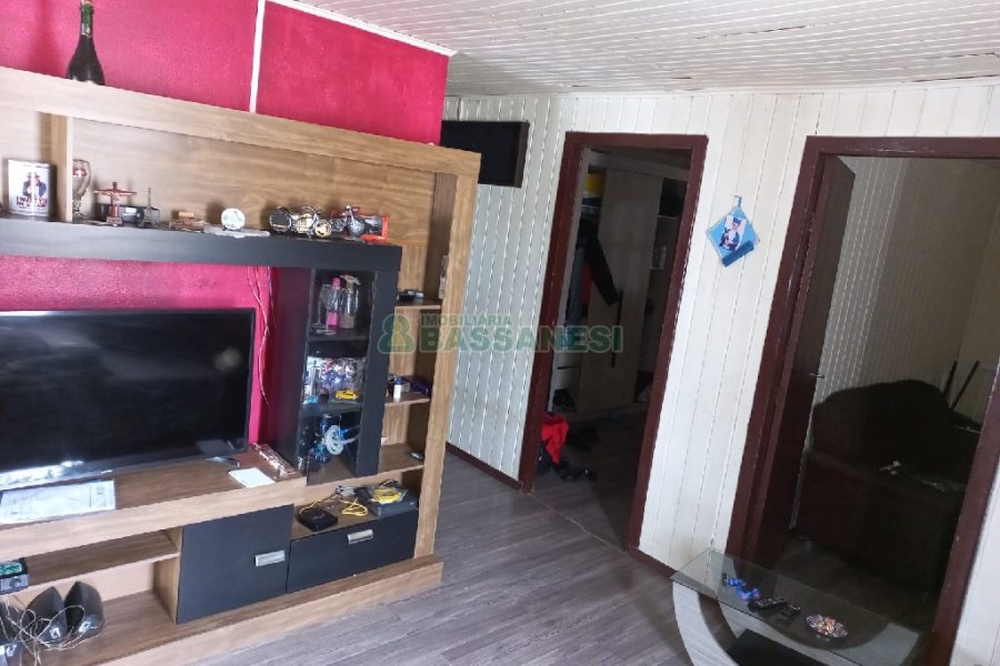 Casa com 208m², 4 dormitórios, 5 vagas, no bairro Esplanada em Caxias do Sul para Comprar