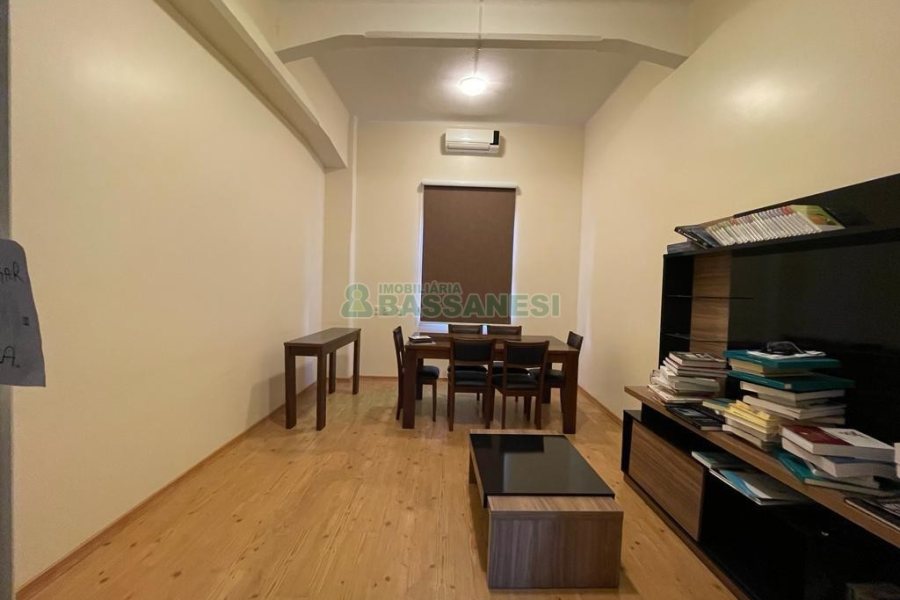 Loja com 822m², no bairro São Pelegrino em Caxias do Sul para Alugar