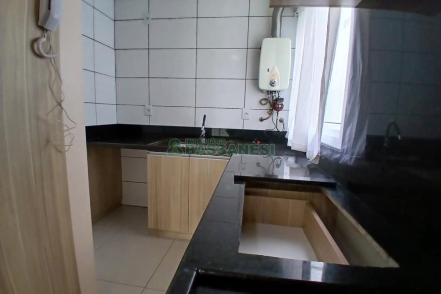 Apartamento com 55m², 2 dormitórios, 1 vaga, no bairro São Luiz em Caxias do Sul para Alugar