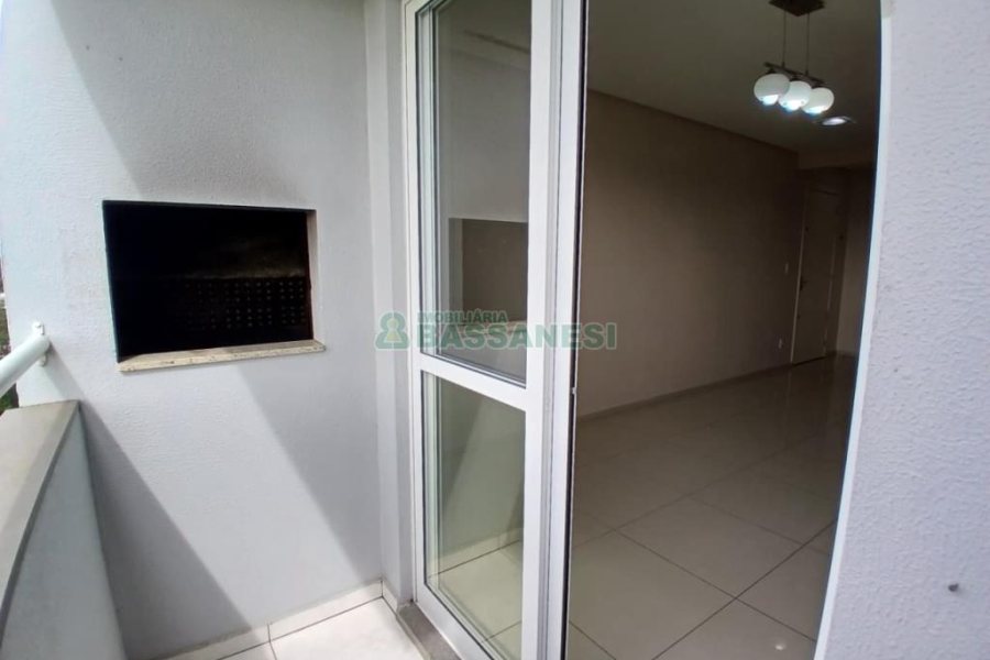 Apartamento com 55m², 2 dormitórios, 1 vaga, no bairro São Luiz em Caxias do Sul para Alugar
