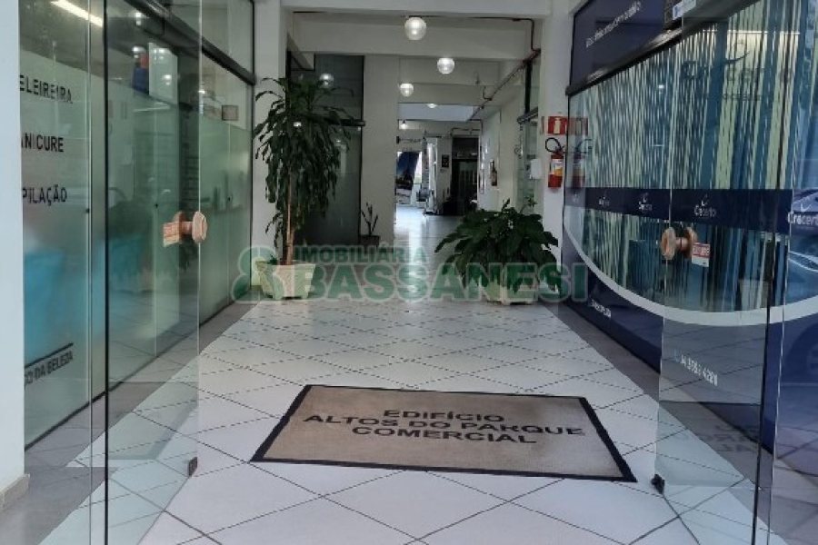 Loja com 36m², no bairro Centro em Caxias do Sul para Alugar ou Comprar