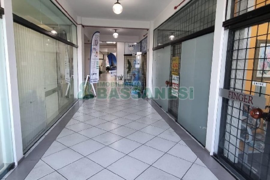 Loja com 36m², no bairro Centro em Caxias do Sul para Alugar ou Comprar