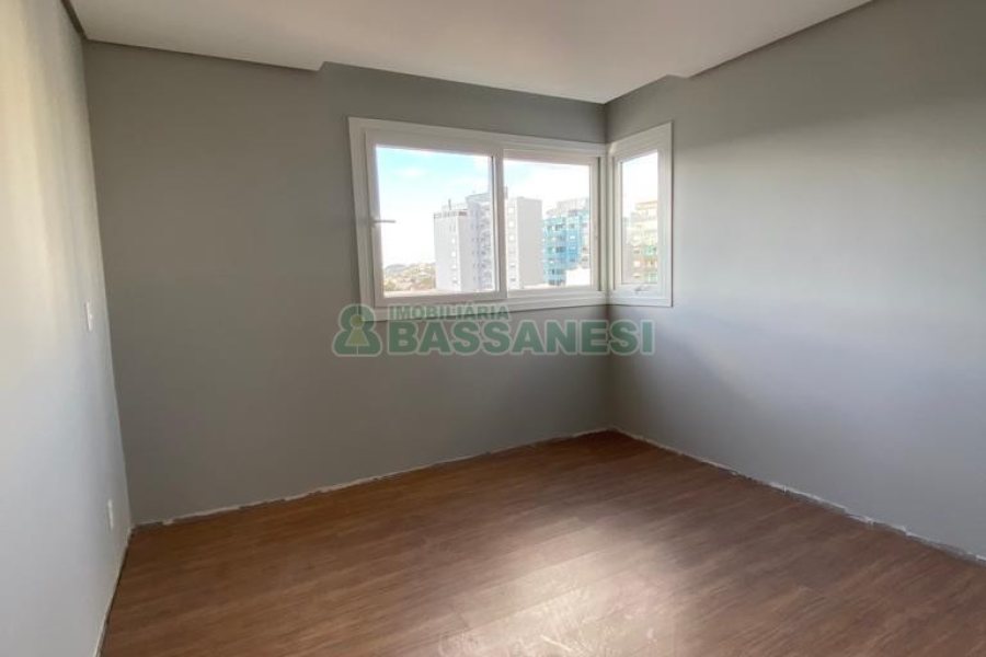 Apartamento com 70m², 2 dormitórios, 2 vagas, no bairro Santa Catarina em Caxias do Sul para Comprar