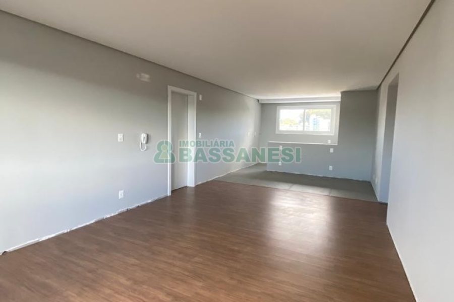Apartamento com 70m², 2 dormitórios, 2 vagas, no bairro Santa Catarina em Caxias do Sul para Comprar