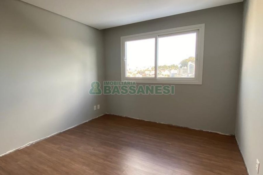 Apartamento com 70m², 2 dormitórios, 2 vagas, no bairro Santa Catarina em Caxias do Sul para Comprar