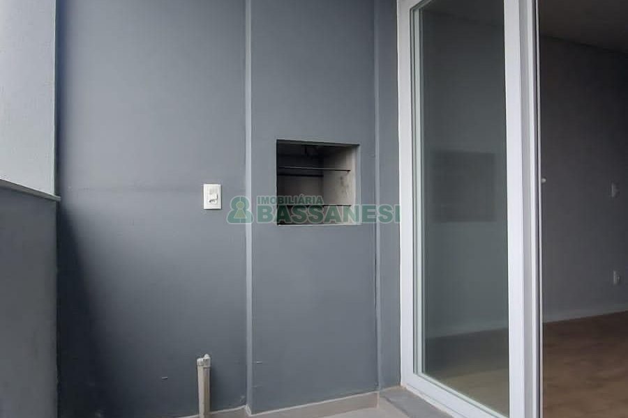 Apartamento com 70m², 2 dormitórios, 2 vagas, no bairro Santa Catarina em Caxias do Sul para Comprar