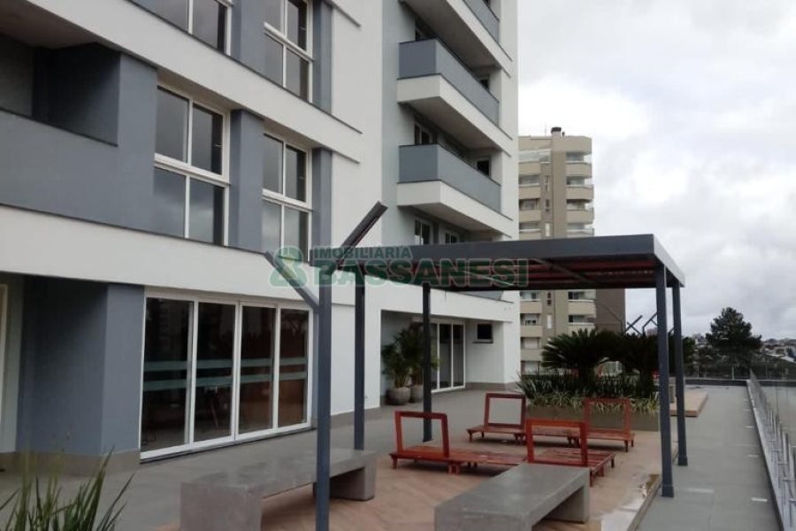 Apartamento com 70m², 2 dormitórios, 2 vagas, no bairro Santa Catarina em Caxias do Sul para Comprar