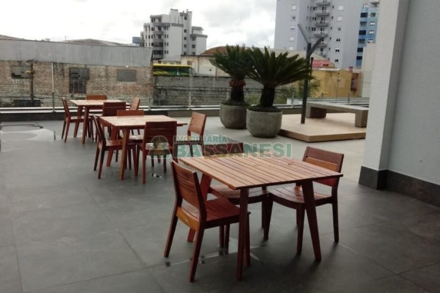 Apartamento com 70m², 2 dormitórios, 2 vagas, no bairro Santa Catarina em Caxias do Sul para Comprar