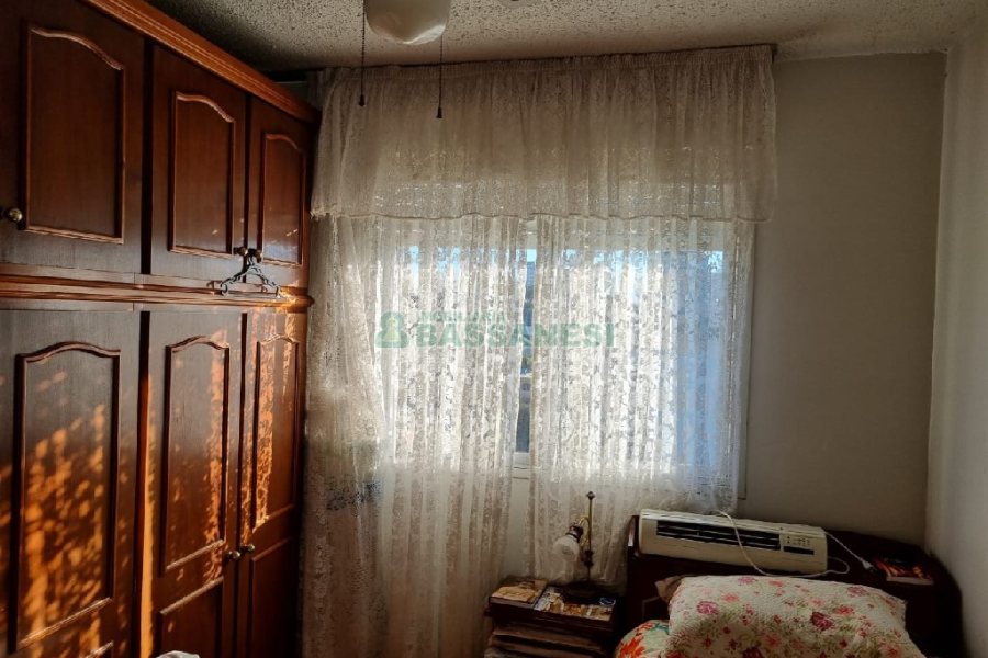 Apartamento com 57m², 2 dormitórios, 1 vaga, no bairro Jardim América em Caxias do Sul para Comprar