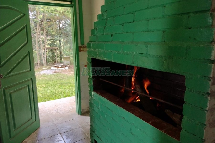 Chácara, 3 dormitórios, no bairro Vila Seca em Caxias do Sul para Comprar