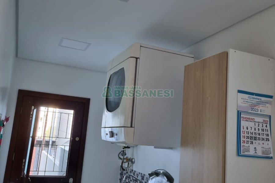 Casa com 114m², 3 dormitórios, 1 vaga, no bairro São Luiz em Caxias do Sul para Comprar