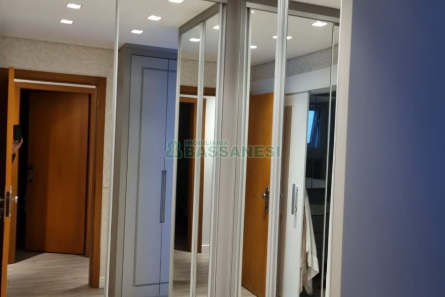 Casa com 114m², 3 dormitórios, 1 vaga, no bairro São Luiz em Caxias do Sul para Comprar