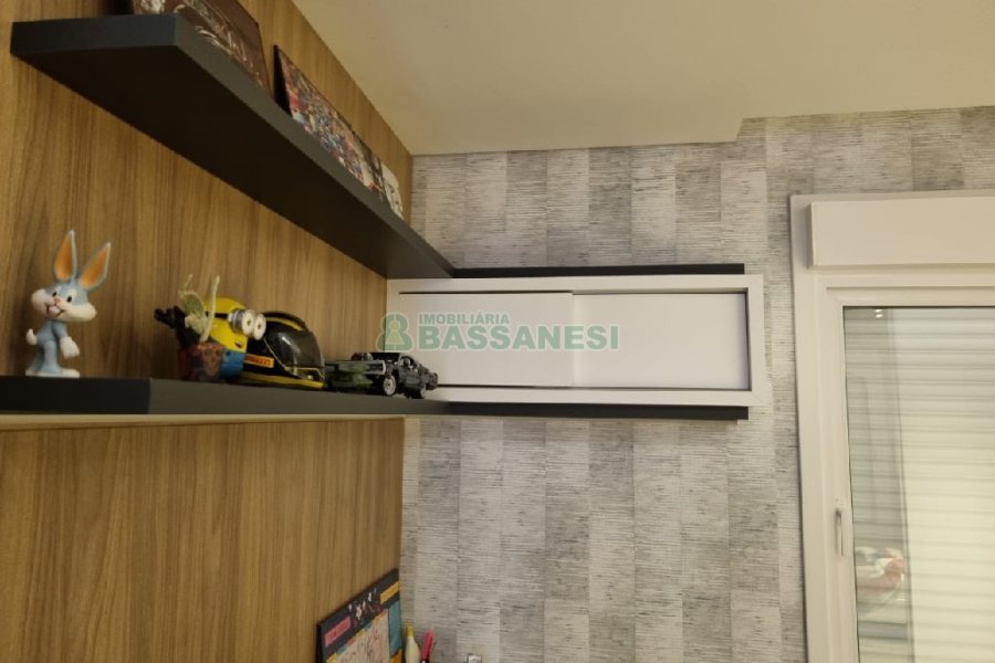 Casa com 114m², 3 dormitórios, 1 vaga, no bairro São Luiz em Caxias do Sul para Comprar