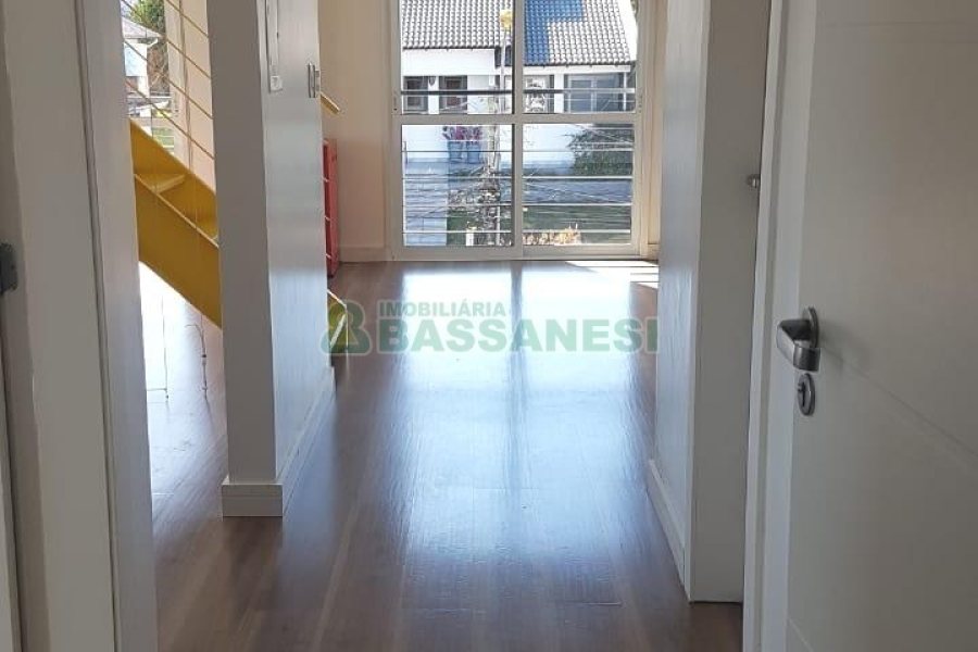 Apartamento com 96m², 2 dormitórios, 2 vagas, no bairro Petrópolis em Caxias do Sul para Comprar