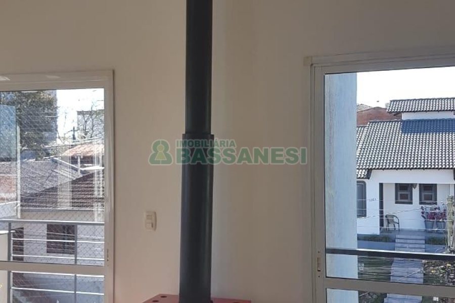 Apartamento com 96m², 2 dormitórios, 2 vagas, no bairro Petrópolis em Caxias do Sul para Comprar