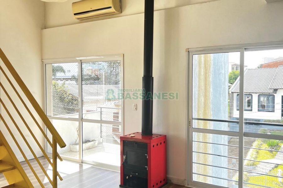 Apartamento com 96m², 2 dormitórios, 2 vagas, no bairro Petrópolis em Caxias do Sul para Comprar