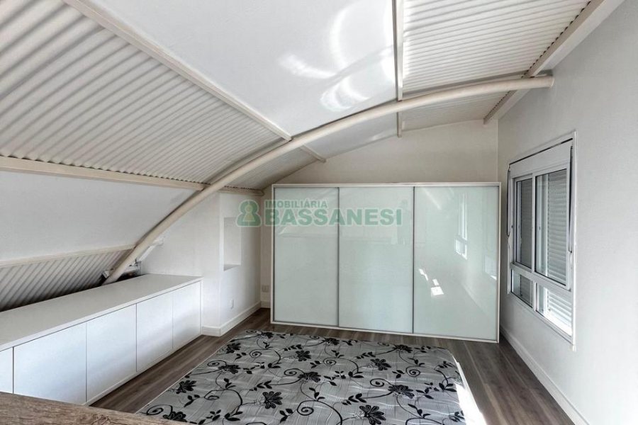 Apartamento com 96m², 2 dormitórios, 2 vagas, no bairro Petrópolis em Caxias do Sul para Comprar