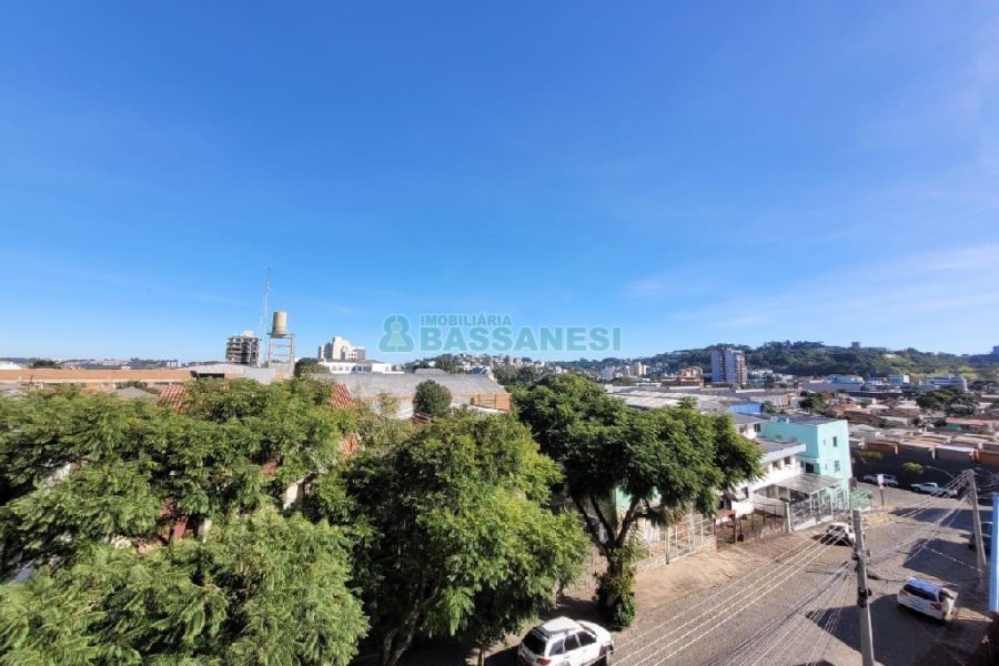 Apto Mobiliado com 65m², 2 dormitórios, 1 vaga, no bairro Santa Catarina em Caxias do Sul para Comprar