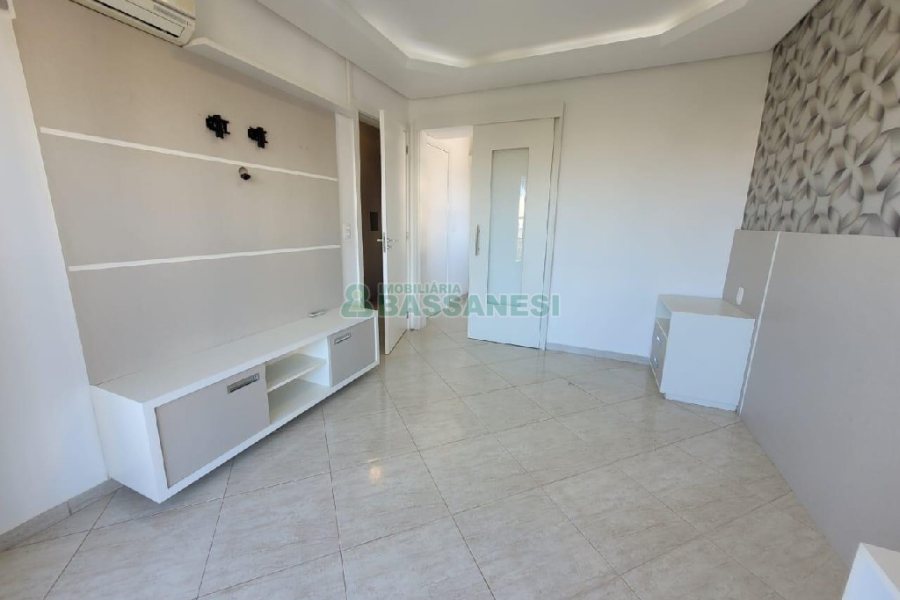 Apto Mobiliado com 65m², 2 dormitórios, 1 vaga, no bairro Santa Catarina em Caxias do Sul para Comprar