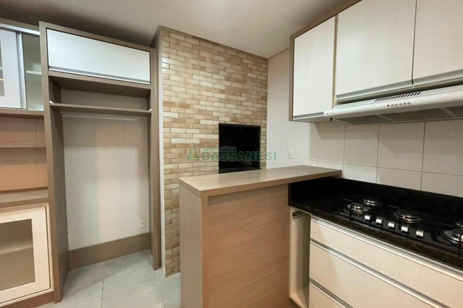 Apartamento com 98m², 3 dormitórios, 2 vagas, no bairro Sanvitto em Caxias do Sul para Comprar