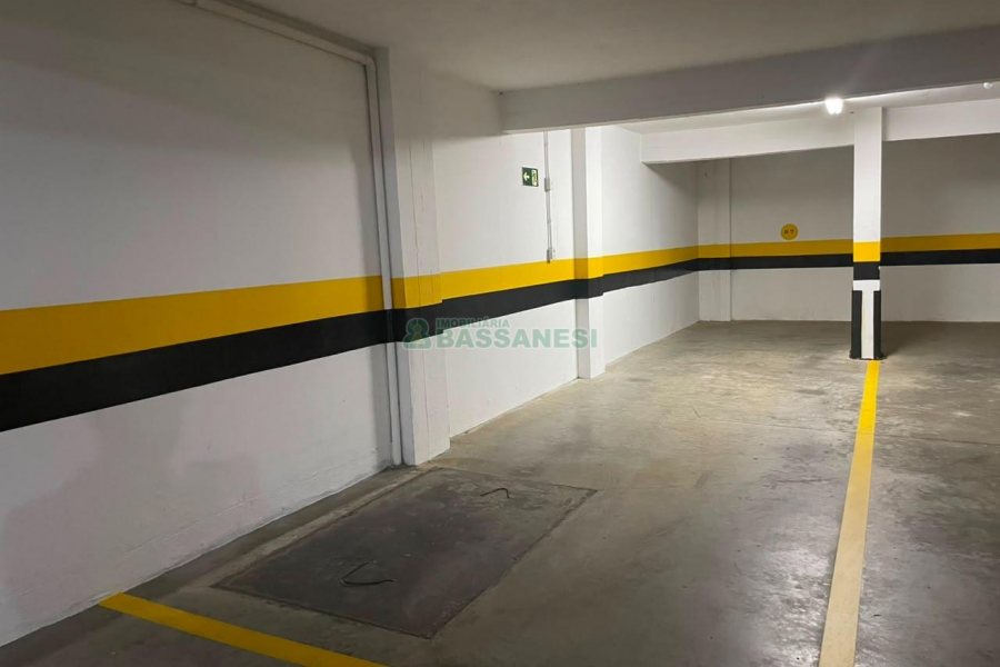 Apartamento com 98m², 3 dormitórios, 2 vagas, no bairro Sanvitto em Caxias do Sul para Comprar