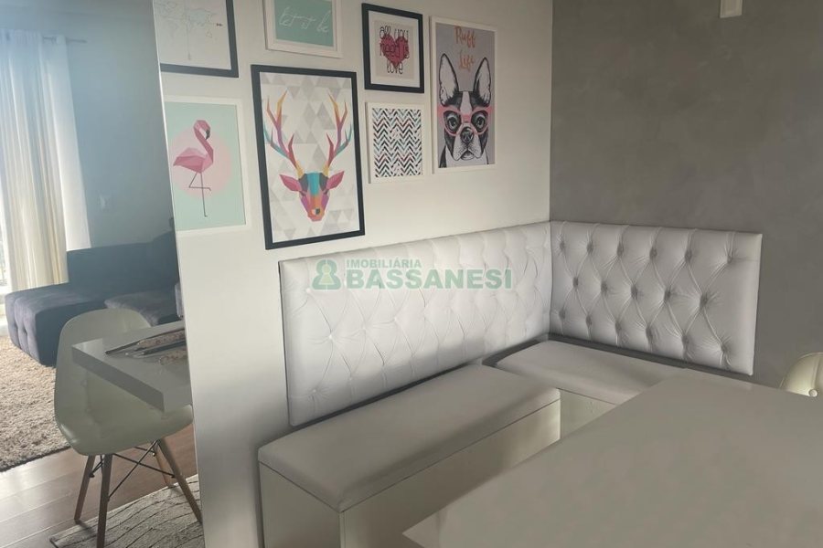 Apartamento com 63m², 2 dormitórios, 1 vaga, no bairro Petrópolis em Caxias do Sul para Comprar