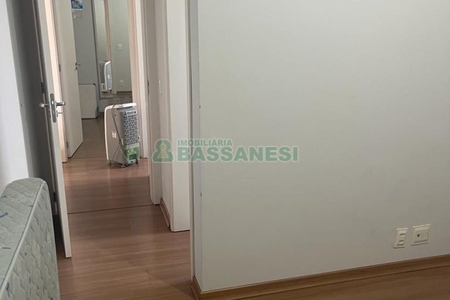 Apartamento com 63m², 2 dormitórios, 1 vaga, no bairro Petrópolis em Caxias do Sul para Comprar