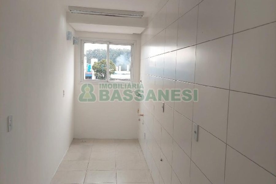 Apartamento com 62m², 2 dormitórios, 1 vaga, no bairro Desvio Rizzo em Caxias do Sul para Comprar