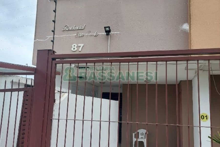 Apartamento com 62m², 2 dormitórios, 1 vaga, no bairro Desvio Rizzo em Caxias do Sul para Comprar