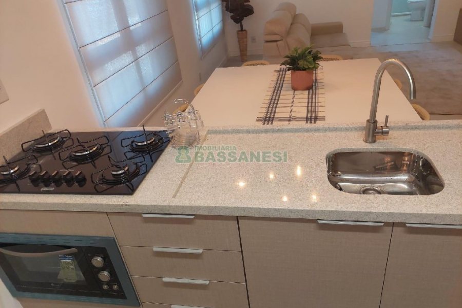 Apto Mobiliado com 55m², 1 dormitório, 1 vaga, no bairro Centro em Caxias do Sul para Alugar