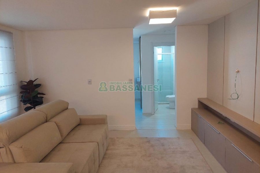 Apto Mobiliado com 55m², 1 dormitório, 1 vaga, no bairro Centro em Caxias do Sul para Alugar