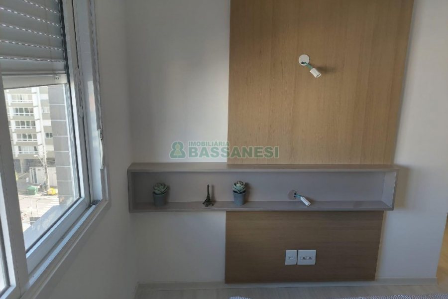 Apto Mobiliado com 55m², 1 dormitório, 1 vaga, no bairro Centro em Caxias do Sul para Alugar