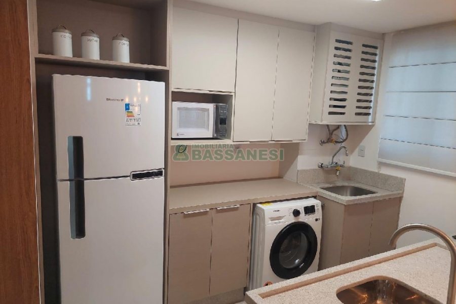 Apto Mobiliado com 55m², 1 dormitório, 1 vaga, no bairro Centro em Caxias do Sul para Alugar